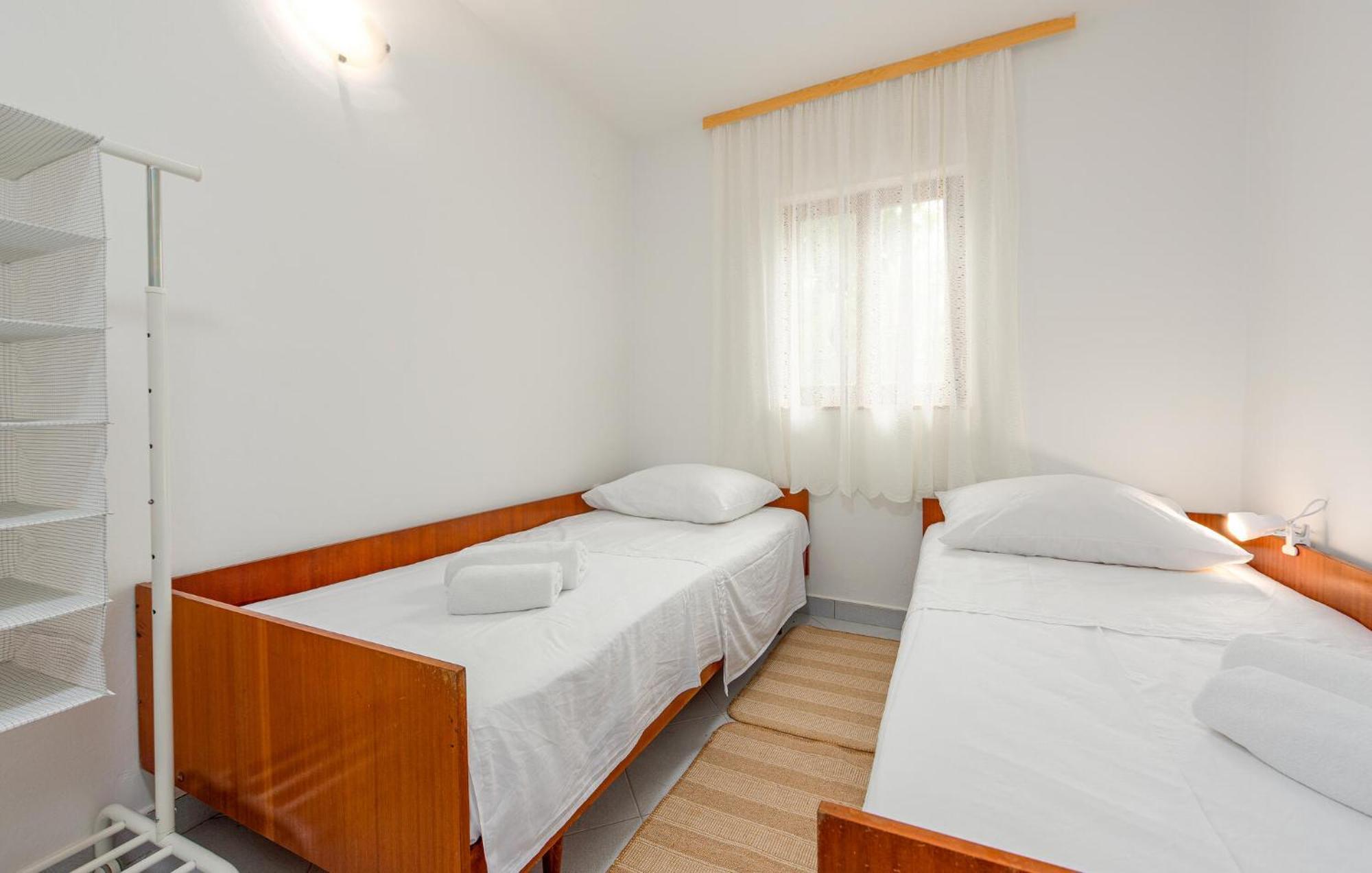 Beautiful Home In Novalja With Wifi Dış mekan fotoğraf
