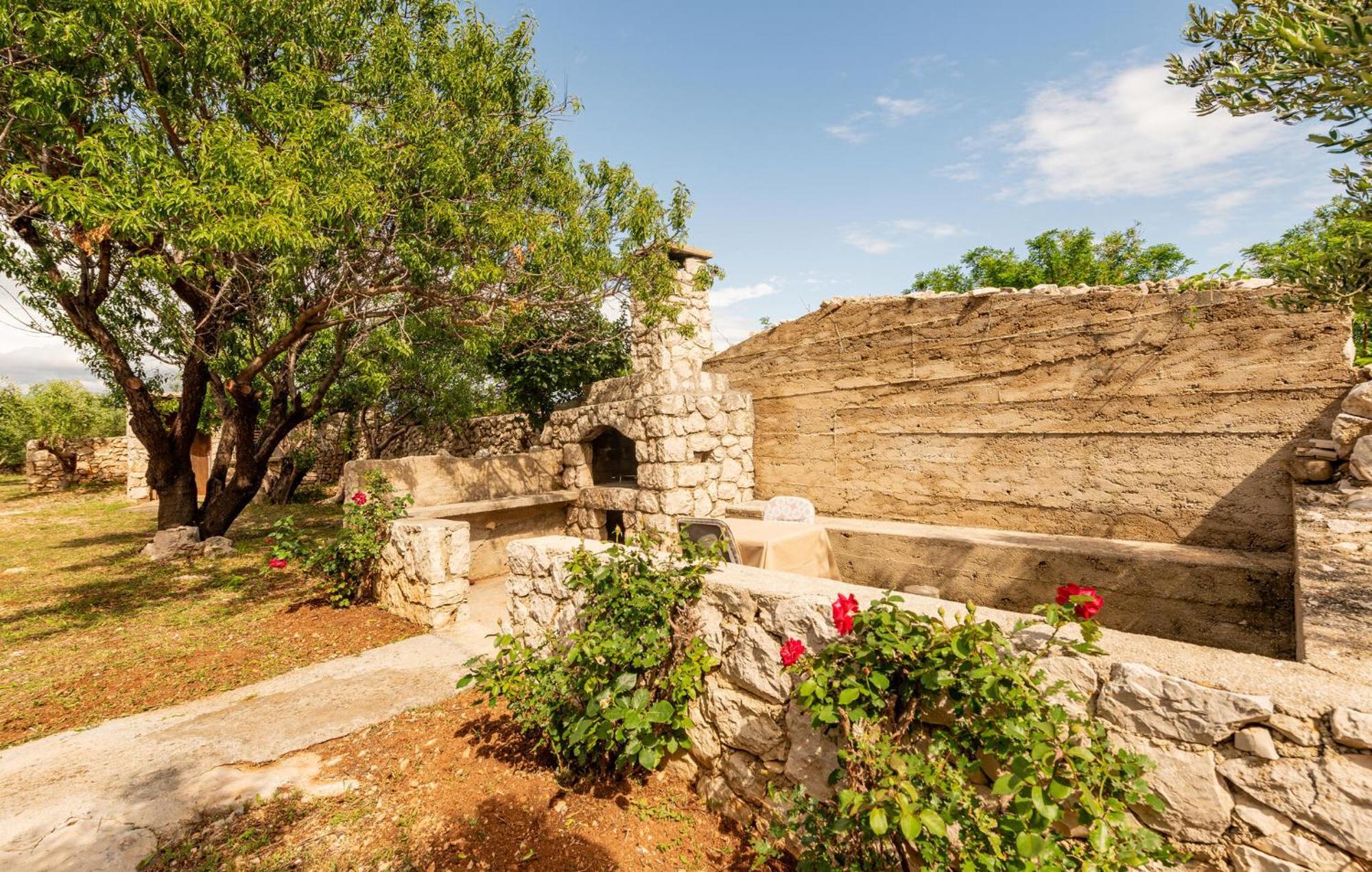 Beautiful Home In Novalja With Wifi Dış mekan fotoğraf